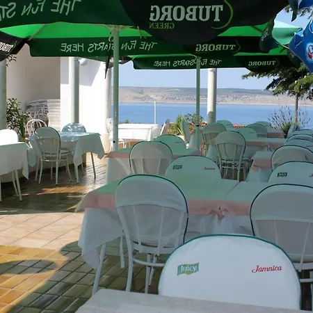 Triple Starigrad 3335g 3*